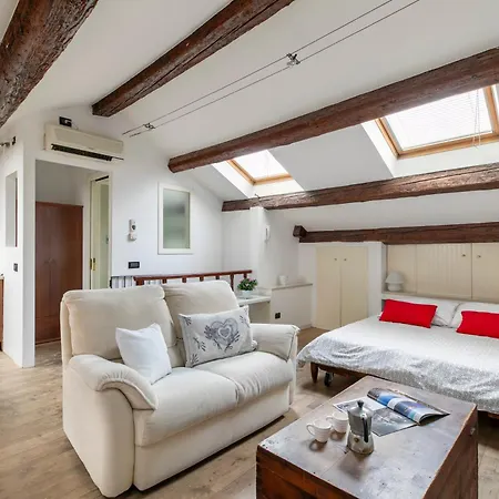 Nice Lovely Attic For 4 Person With Wifi - A/C Veneza Exterior foto