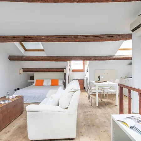 Nice Lovely Attic For 4 Person With Wifi - A/C Veneza Exterior foto