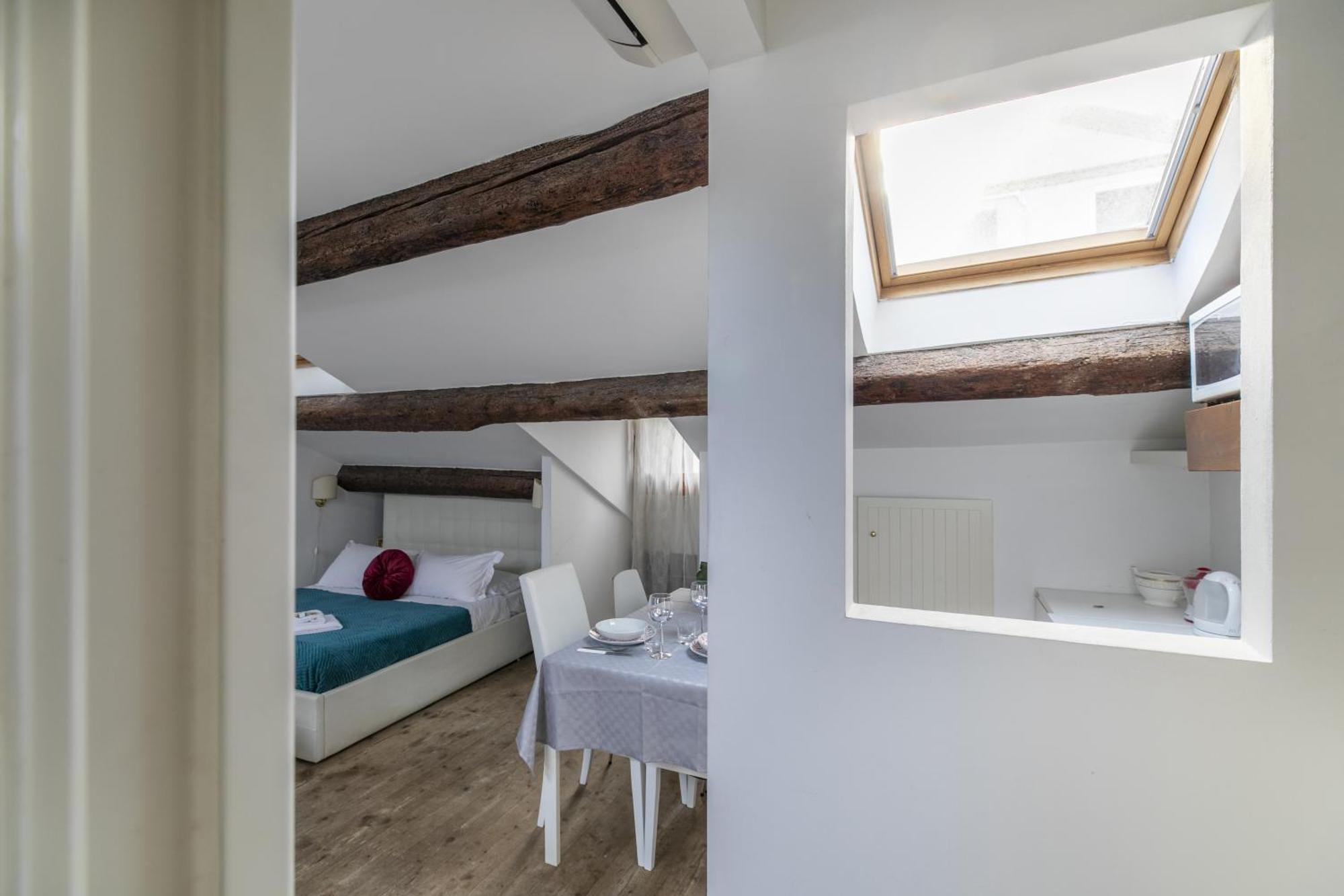 Lovely Attic For 4 Person With Wifi - A/c Venedig